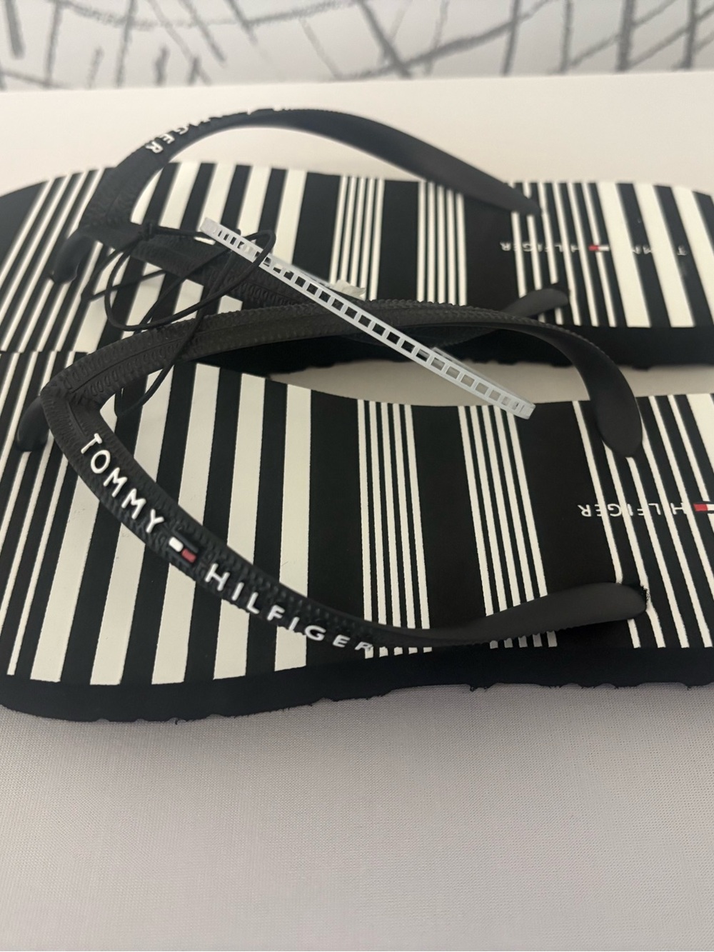 Tommy Hilfiger Black & White Striped Women's Flip Flops - Picture 5 of 6